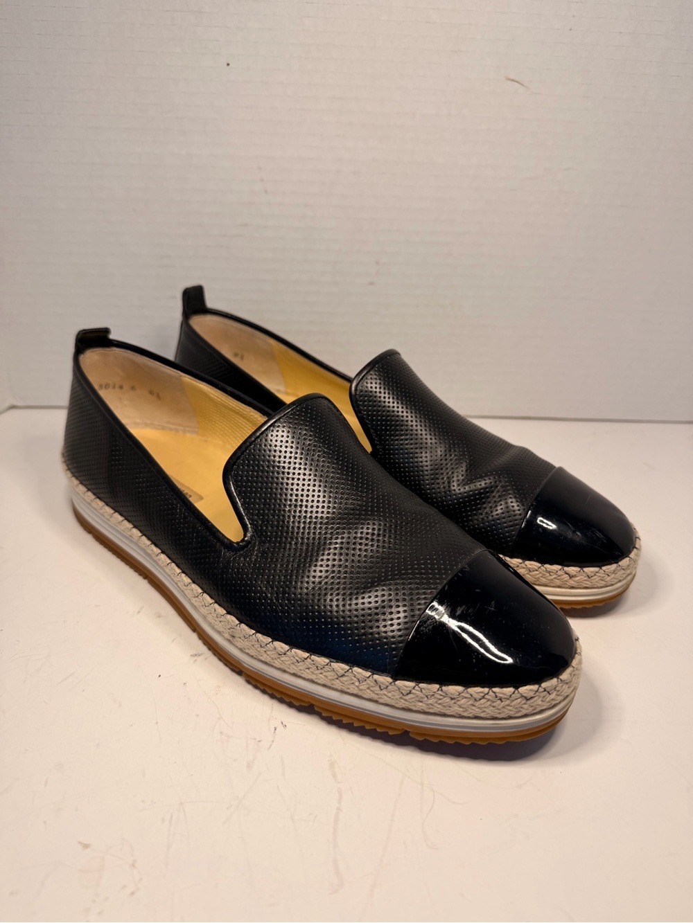 Paul Green Posh Perforated
Leather Espadrille Slip-On
Loafer Black US 9